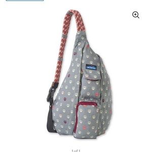 Grey patterned Kavu